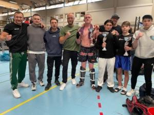 Kampfsport-Mannschaft im Best Gym Bergisch Gladbach – starkes Team aus ambitionierten Kämpfern beim Training für nationale und internationale Wettkämpfe.